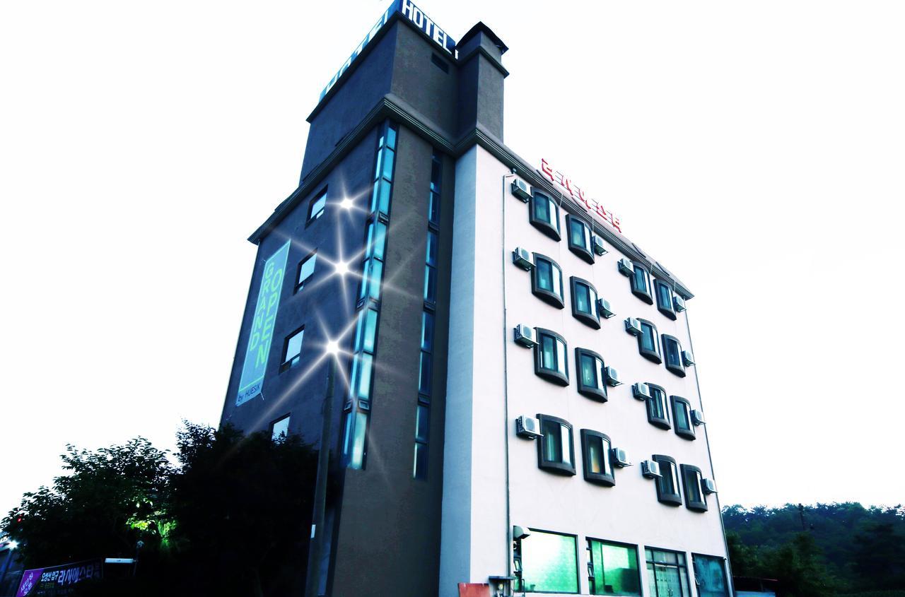 Gunsan La Siesta Hotel Екстер'єр фото