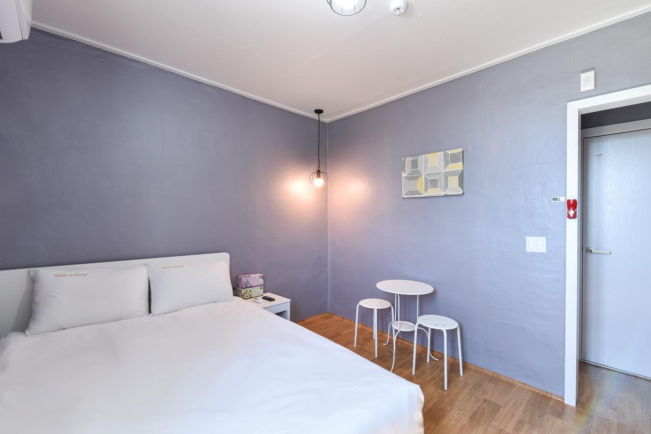 Gunsan La Siesta Hotel Екстер'єр фото